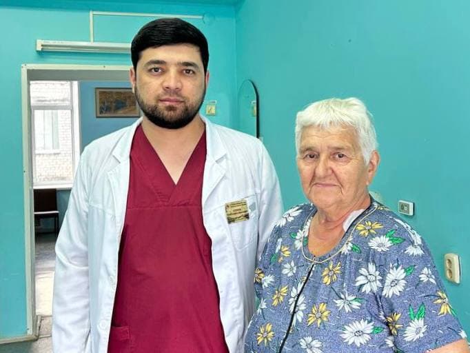 Новая жизнь без боли: травматологи подарили пенсионерке свободу движений